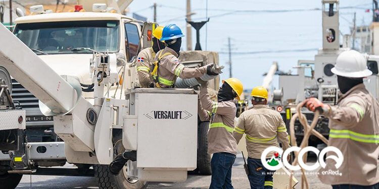 ETED alcanza 95 % de avance en estructuras del proyecto de reconducción de línea en Puerto Plata y ejecutará este sábado la tercera etapa