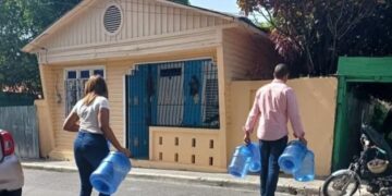 Prometieron agua 24 horas, pero sectores de Ocoa reportan hasta una semana sin suministro