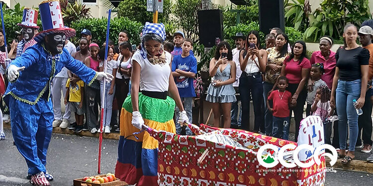 Ocoa revive su carnaval tras ocho años de ausencia, entre celebración cultural y críticas por falta de autoridades