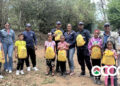 Ocoa de Pie lleva útiles escolares a hijos y nietos de guardaparques del Parque Nacional Padre Luis Quinn