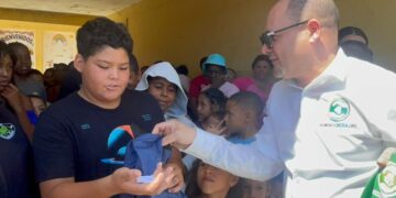 Fundación Somos de Ocoa impacta a miles de niños con entrega de útiles escolares