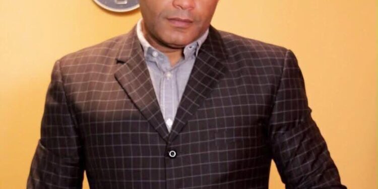 Castro Popsitivo anuncia gira por República Dominicana y celebra más de dos décadas de trayectoria musical