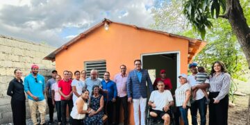 Dominican Foundation  y senador entregan vivienda en Sabana Larga