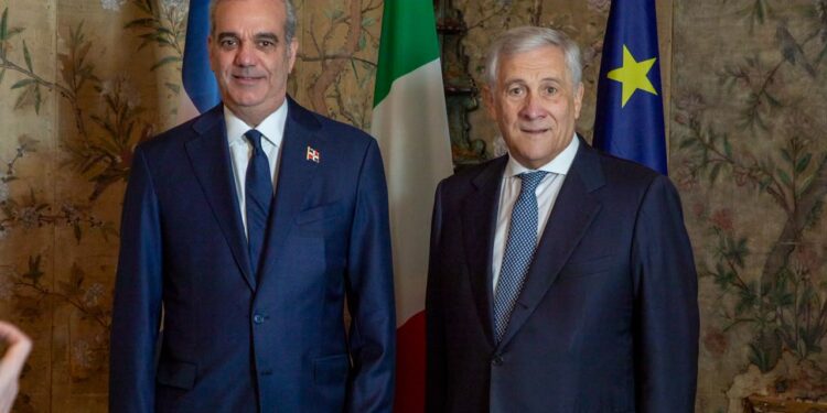 Abinader y Tajani acuerdan fortalecer cooperación, inversiones y seguridad entre RD e Italia