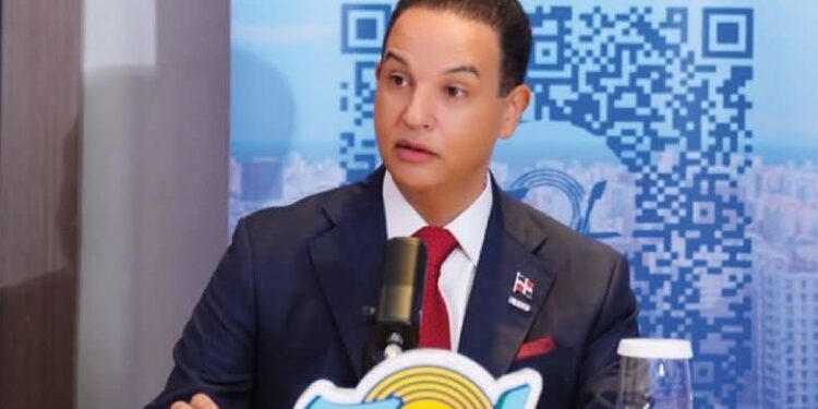 Alfonso Rodríguez resalta transformación del sistema de transmisión ante análisis energético desde Puerto Rico