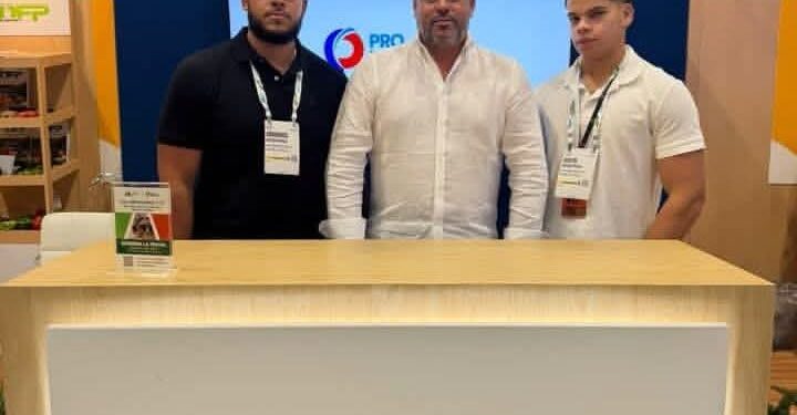 Invernaderos El Pinar lleva la producción agrícola ocoeña a la vitrina internacional