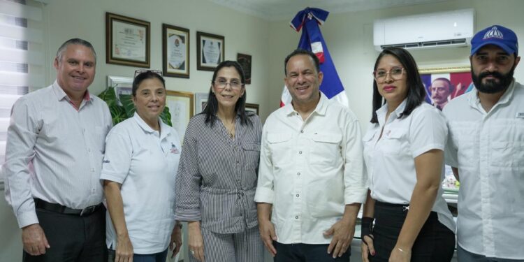 Viceministra de Cultura visita Ocoa para coordinar detalles de evento cultural del 24 de octubre